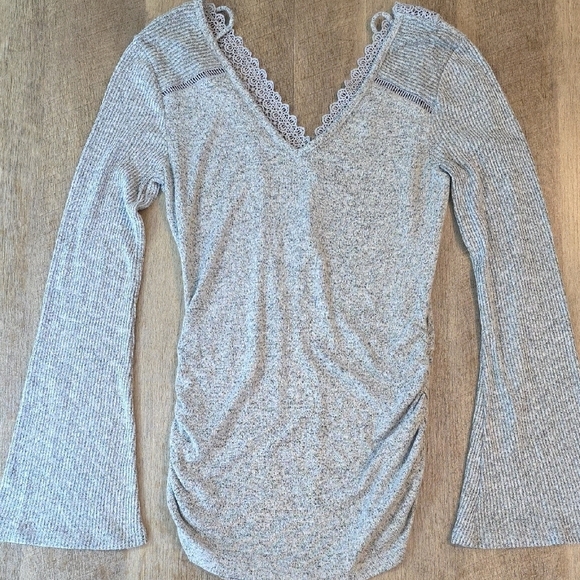 A. Byer Tops - A. Byer Light Gray Lace Back Detail Top. Size M